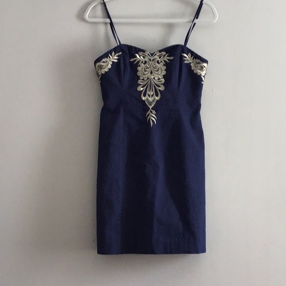 Dress - Picture 1 of 1